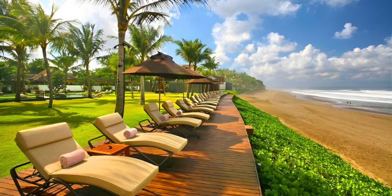 10 10 2 WOLO Travel